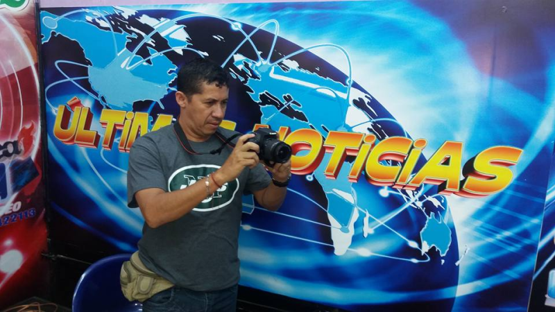 Ecuador: el periodista Marcelo Ruiz resultó herido en un violento ataque
